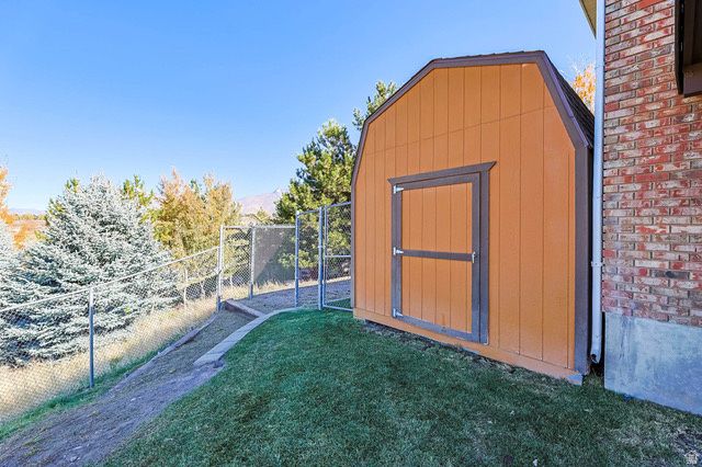 2342 E CHARROS RD, Sandy, UT 84092