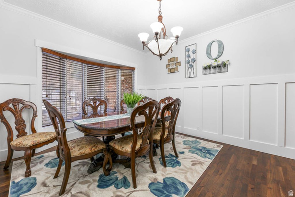 Image 16 of property listing at 2342 E CHARROS RD, Sandy, UT 84092