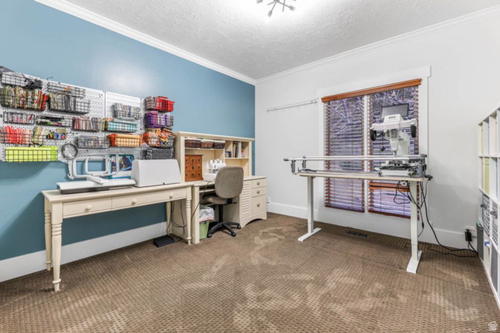 Image 25 of property listing at 2342 E CHARROS RD, Sandy, UT 84092