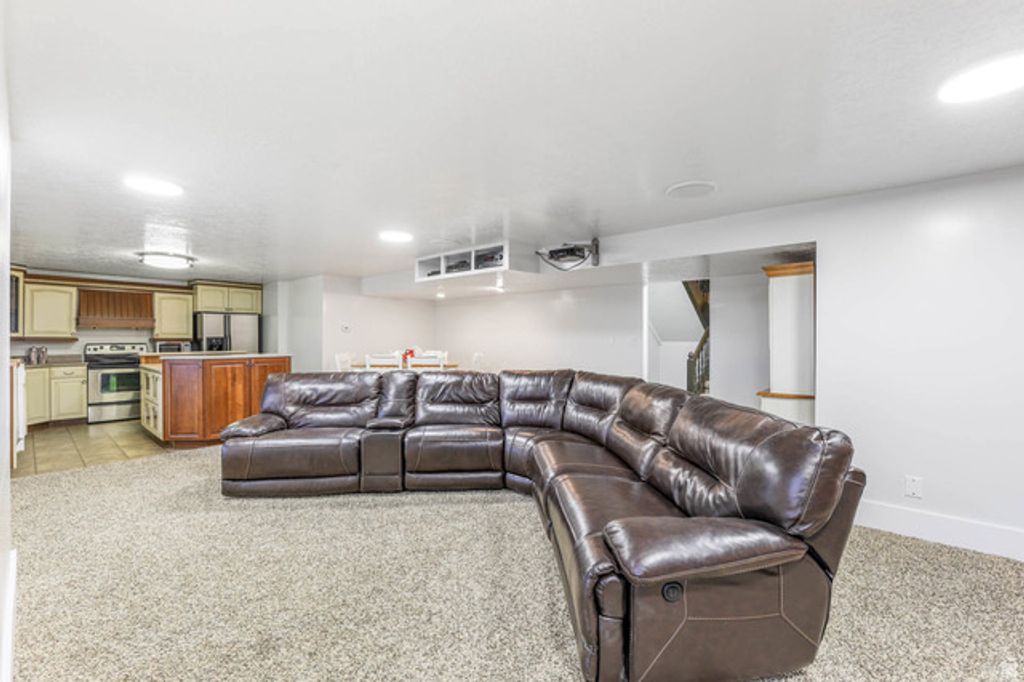 Image 31 of property listing at 2342 E CHARROS RD, Sandy, UT 84092