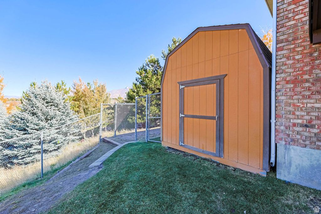 Image 57 of property listing at 2342 E CHARROS RD, Sandy, UT 84092