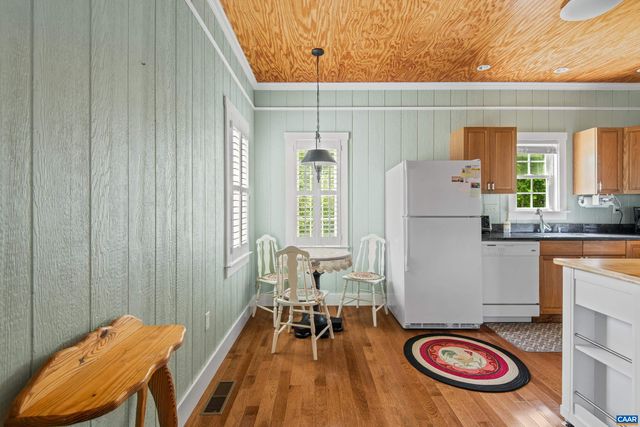 858 CHAPEL RD, Buckingham, VA 23123