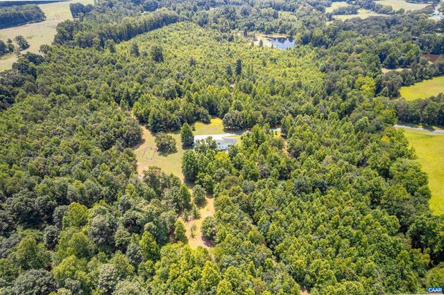 858 CHAPEL RD, Buckingham, VA 23123