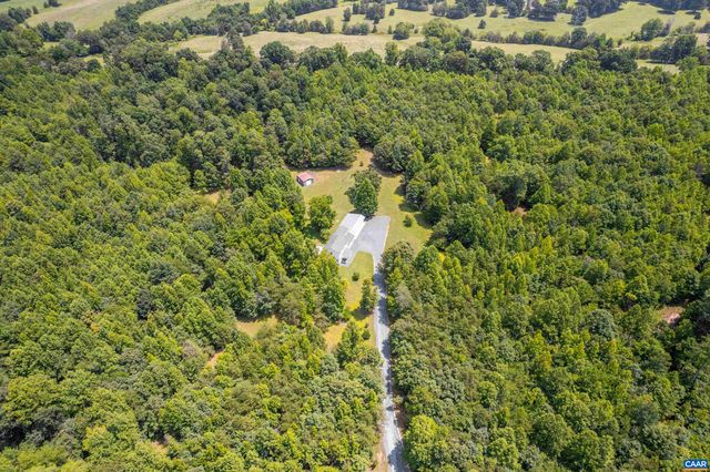 858 CHAPEL RD, Buckingham, VA 23123