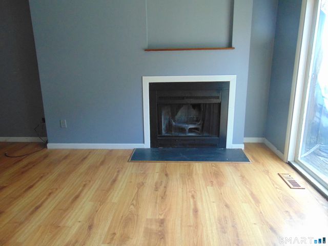 56 Franklin Street 2-12, Danbury, CT 06810