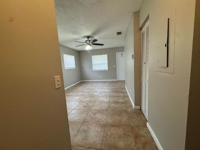 412 21st Street, West Palm Beach, FL 33407