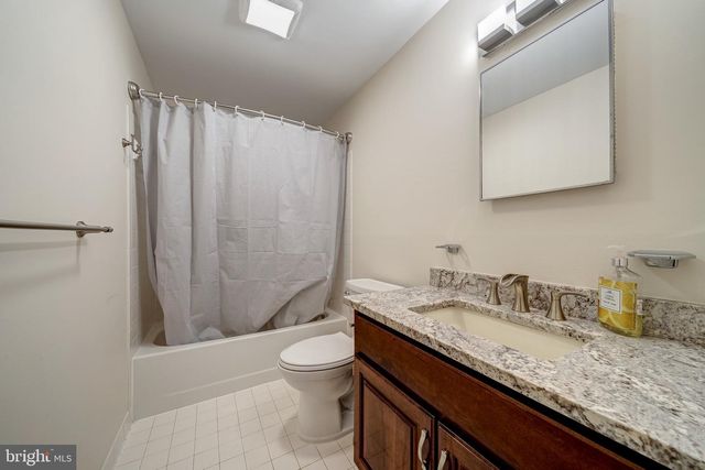 6042 MUNSON HILL RD, Falls Church, VA 22041