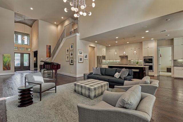 35 Pondera Point Drive, The Woodlands, TX 77375