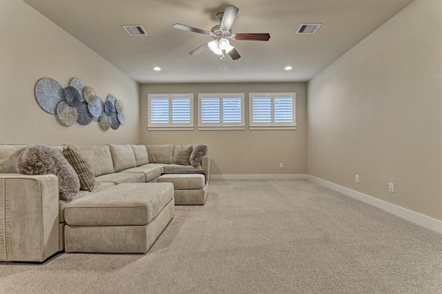 35 Pondera Point Drive, The Woodlands, TX 77375
