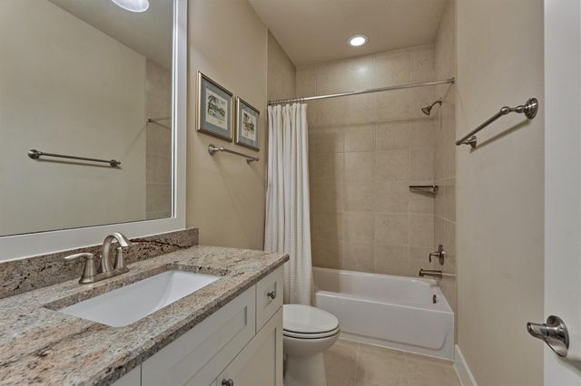 35 Pondera Point Drive, The Woodlands, TX 77375