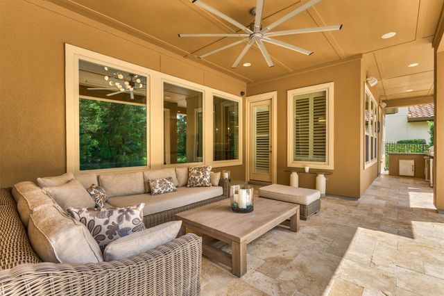 35 Pondera Point Drive, The Woodlands, TX 77375