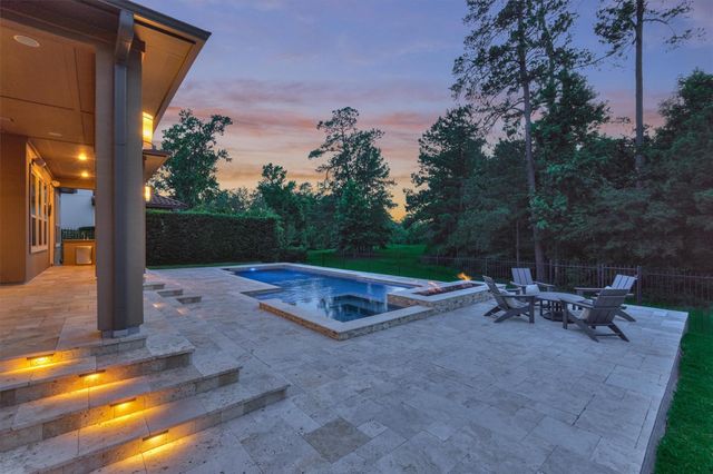 35 Pondera Point Drive, The Woodlands, TX 77375