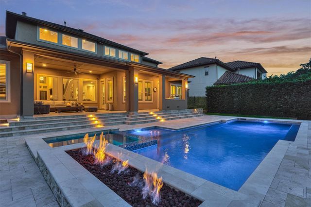 35 Pondera Point Drive, The Woodlands, TX 77375