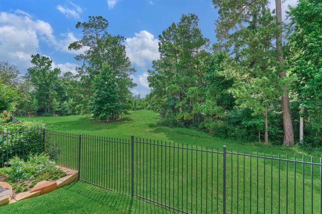 35 Pondera Point Drive, The Woodlands, TX 77375