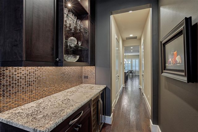 35 Pondera Point Drive, The Woodlands, TX 77375