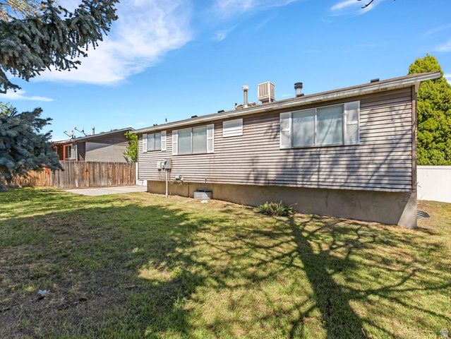5089 W HIGHWOOD DR, Kearns, UT 84118