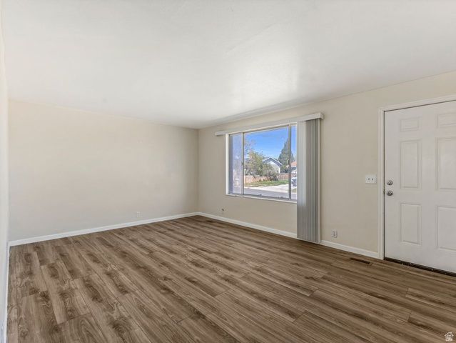 5089 W HIGHWOOD DR, Kearns, UT 84118