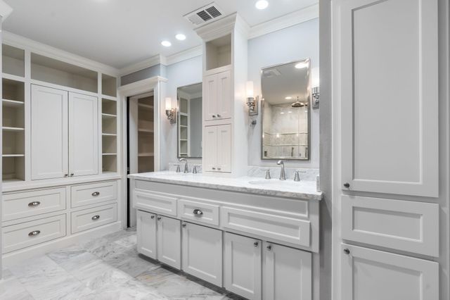 10911 Sweetspire Place, The Woodlands, TX 77380