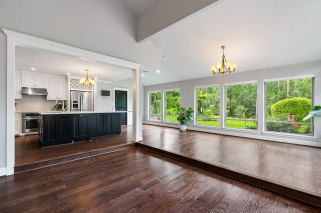 10911 Sweetspire Place, The Woodlands, TX 77380