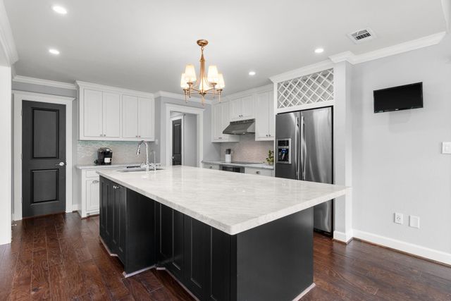 10911 Sweetspire Place, The Woodlands, TX 77380