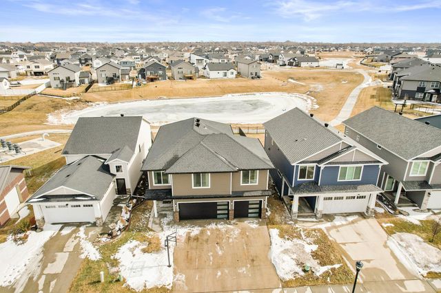 1161 ALBERT Court W, West Fargo, ND 58078