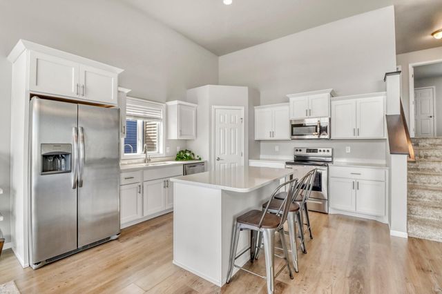 1161 ALBERT Court W, West Fargo, ND 58078