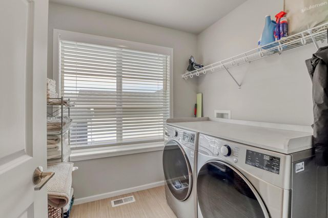 1161 ALBERT Court W, West Fargo, ND 58078