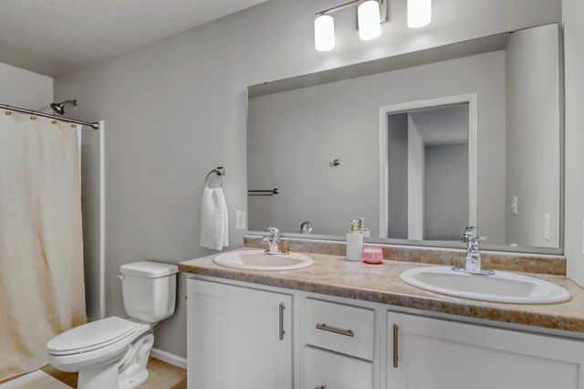 1161 ALBERT Court W, West Fargo, ND 58078