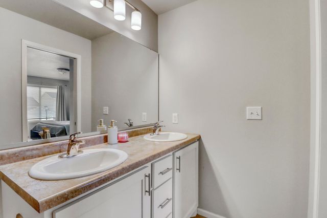 1161 ALBERT Court W, West Fargo, ND 58078