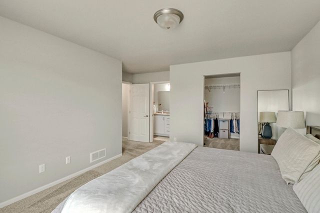 1161 ALBERT Court W, West Fargo, ND 58078