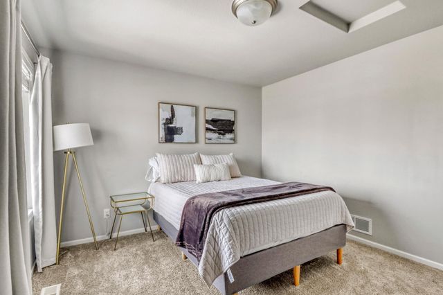 1161 ALBERT Court W, West Fargo, ND 58078