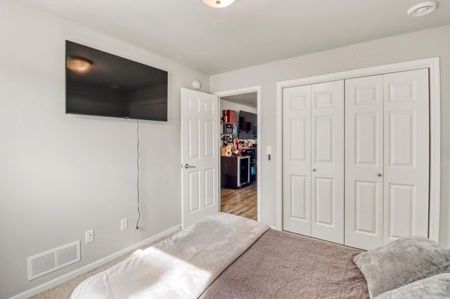 1161 ALBERT Court W, West Fargo, ND 58078