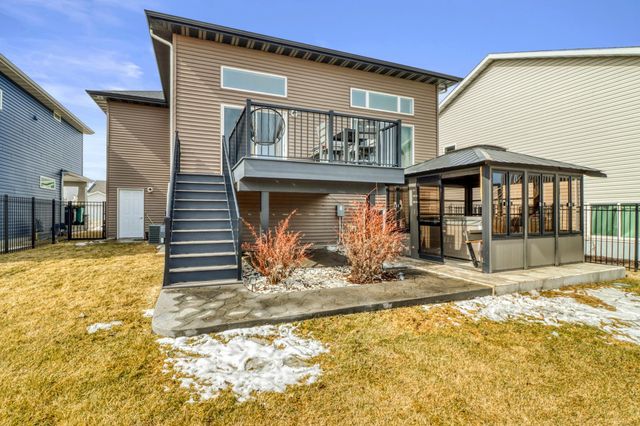 1161 ALBERT Court W, West Fargo, ND 58078