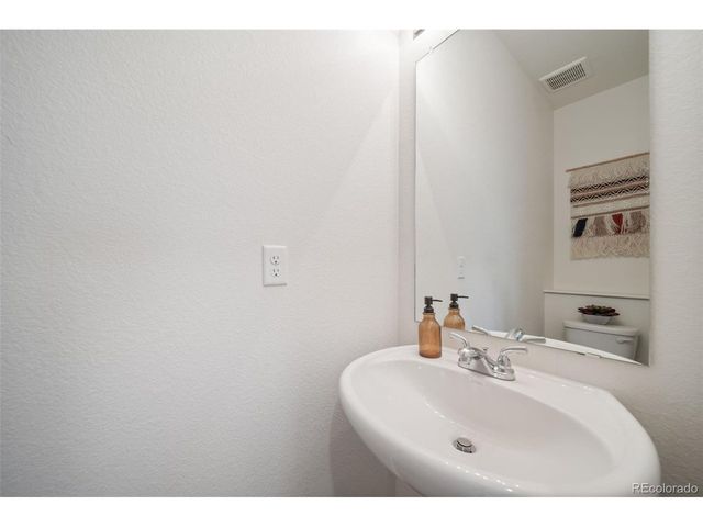 620 Wagon Wheel Way, Bennett, CO 80102