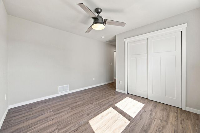 1102 LILAC Lane, Moorhead, MN 56560