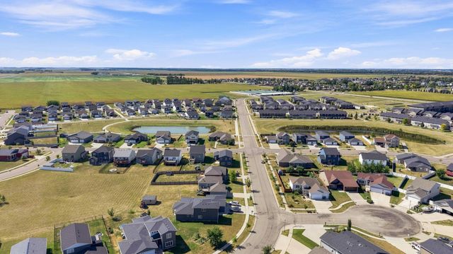 1102 LILAC Lane, Moorhead, MN 56560