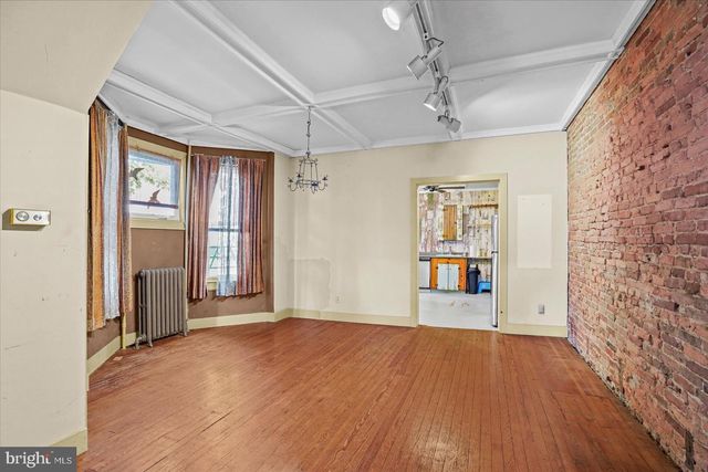 2104 LAKE AVE, Baltimore, MD 21218