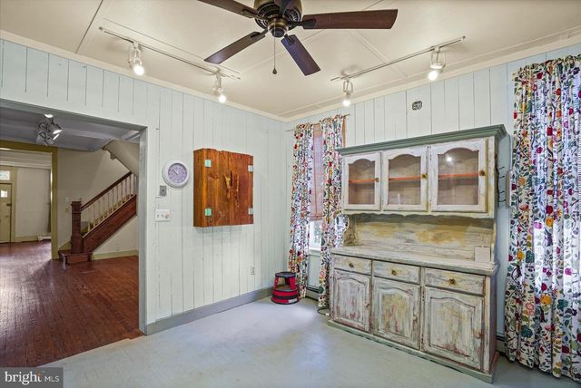 2104 LAKE AVE, Baltimore, MD 21218