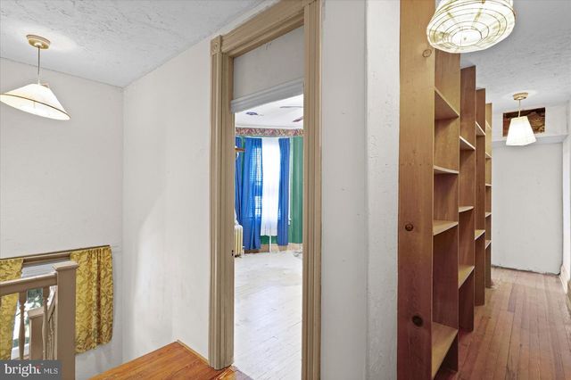2104 LAKE AVE, Baltimore, MD 21218
