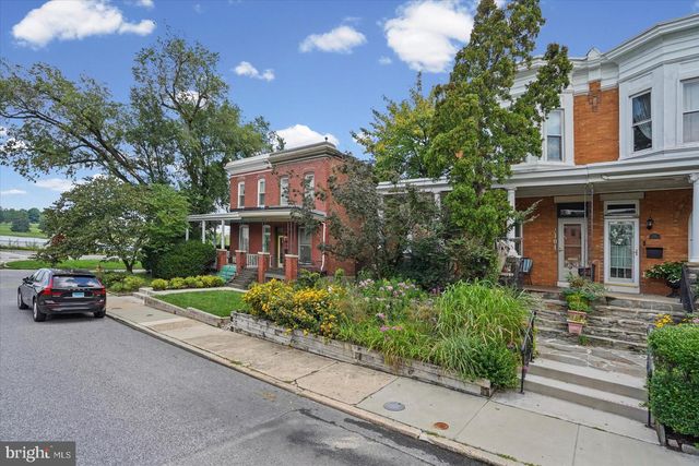 2104 LAKE AVE, Baltimore, MD 21218