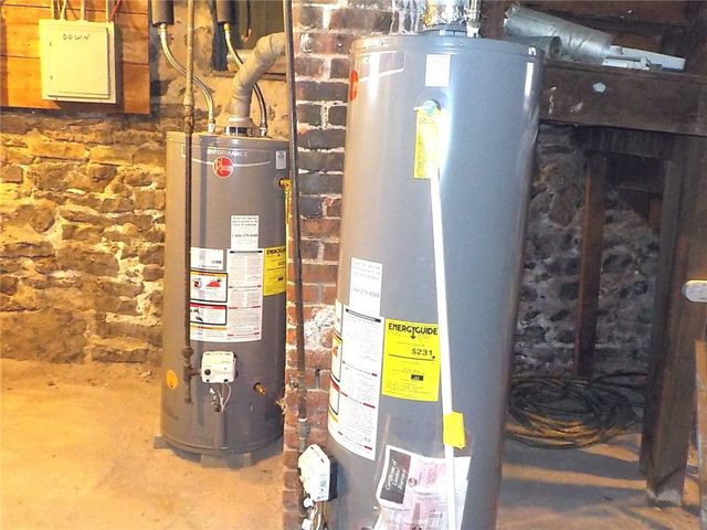 30 Churchlea Place, Rochester, NY 14611