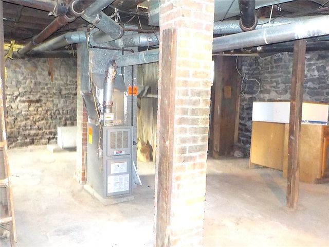 30 Churchlea Place, Rochester, NY 14611