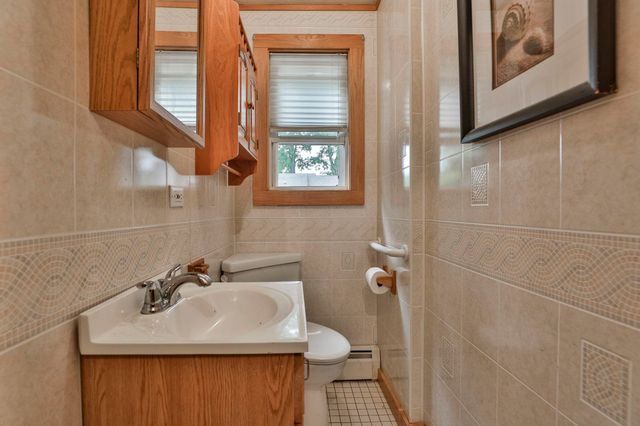 1520 Belmont Street, Manchester, NH 03104