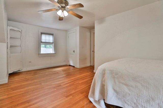 1520 Belmont Street, Manchester, NH 03104