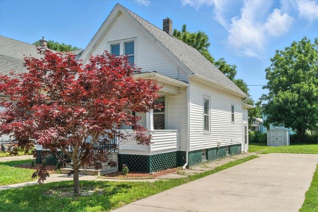 4825 19th AVENUE, Kenosha, WI 53140