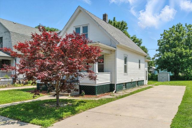 4825 19th AVENUE, Kenosha, WI 53140