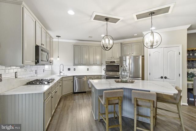 720 VISTA RIDGE DR NE, Leesburg, VA 20176