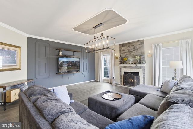 720 VISTA RIDGE DR NE, Leesburg, VA 20176