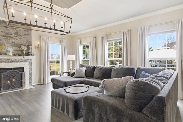 720 VISTA RIDGE DR NE, Leesburg, VA 20176