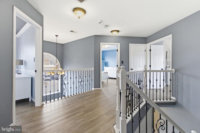 720 VISTA RIDGE DR NE, Leesburg, VA 20176